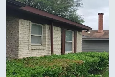 8515 Foxwood Lane, Dallas, TX 75217 - Photo 5