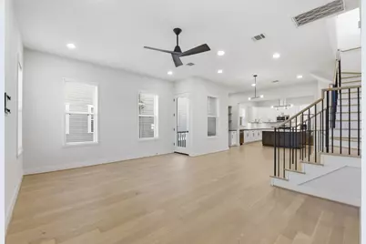 2204 Lou Ellen Lane, Houston, TX 77018 - Photo 9