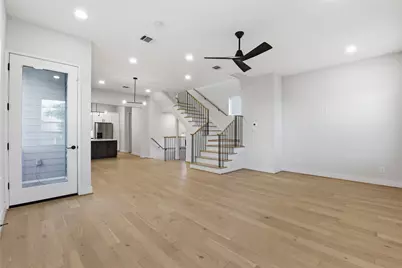 2204 Lou Ellen Lane, Houston, TX 77018 - Photo 11