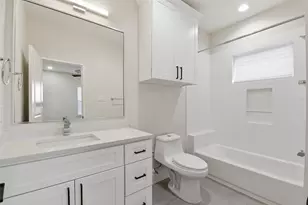 2204 Lou Ellen Ln, Houston, TX 77018 - Photo 37