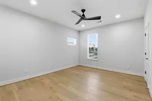 2204 Lou Ellen Ln, Houston, TX 77018 - Photo 7