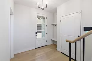 2204 Lou Ellen Ln, Houston, TX 77018 - Photo 3