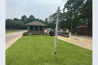 12830 Point Aquarius Boulevard, Willis, TX 77318 - Photo 35