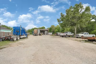 811 Coen Road, Rosharon, TX 77583 - Photo 13