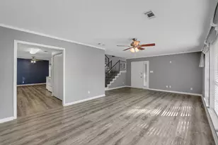 2403 Rosebud St, Nederland, TX 77627 - Photo 5