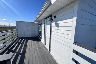 4406 Helen St, Hitchcock, TX 77563 - Photo 5