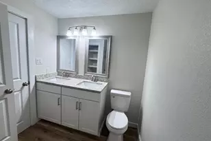 4406 Helen St, Hitchcock, TX 77563 - Photo 13