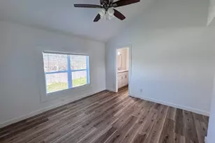 4406 Helen St, Hitchcock, TX 77563 - Photo 17