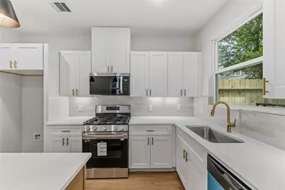 760 Lucky Street #B, Houston, TX 77088 - Photo 13