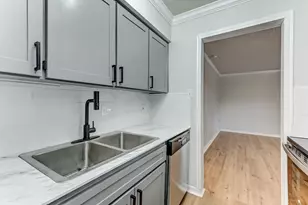 3224 Timmons Ln, Houston, TX 77027 - Photo 17