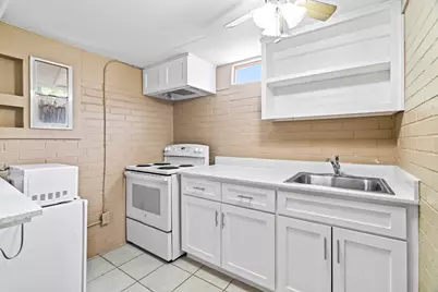 5217 Claremont Street, Houston, TX 77023 - Photo 11