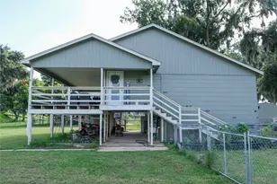29523 County Rd 25, Damon, TX 77430 - Photo 35