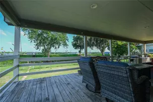 29523 County Rd 25, Damon, TX 77430 - Photo 25