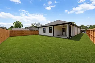 7012 Duan St, Houston, TX 77022 - Photo 21