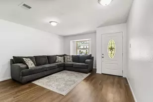 9726 John Bank Dr, Spring, TX 77379 - Photo 5