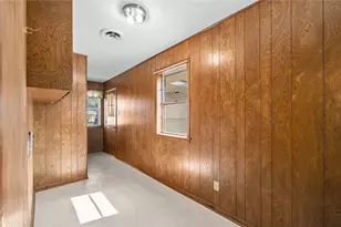 674 N Polk, Giddings, TX 78942 - Photo 17