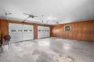 674 N Polk, Giddings, TX 78942 - Photo 19