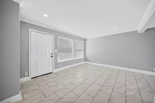 1221 Cedar Post Ln, Houston, TX 77055 - Photo 5
