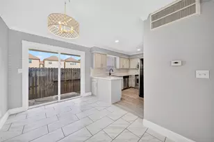 1221 Cedar Post Ln, Houston, TX 77055 - Photo 3