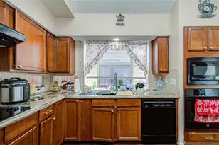 8622 Sparkling Springs Dr, Houston, TX 77095 - Photo 29