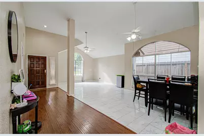 8622 Sparkling Springs Drive, Houston, TX 77095 - Photo 5