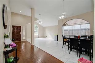 8622 Sparkling Springs Dr, Houston, TX 77095 - Photo 5