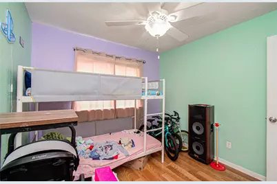 8622 Sparkling Springs Drive, Houston, TX 77095 - Photo 11