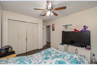 8622 Sparkling Springs Drive, Houston, TX 77095 - Photo 13