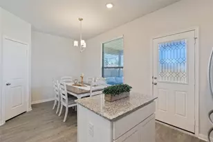 12242 N Chestnut Hls Dr, Conroe, TX 77303 - Photo 13