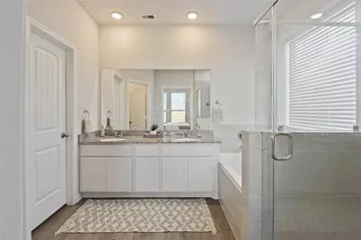 12242 N Chestnut Hills Drive, Conroe, TX 77303 - Photo 15