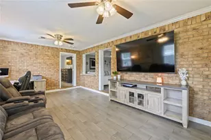 2530 36th Ave N, Texas City, TX 77590 - Photo 17