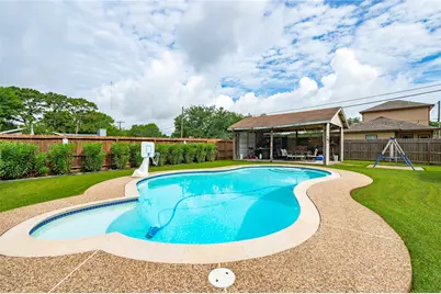 2530 36th Avenue N, Texas City, TX 77590 - Photo 3