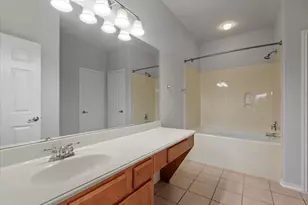 14215 Darrah Dr, Houston, TX 77090 - Photo 19