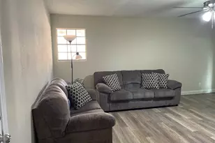 707 Hildred Ave, Conroe, TX 77303 - Photo 17