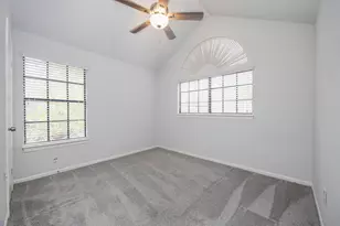 86 W Stony Bridge Cir, The Woodlands, TX 77381 - Photo 33