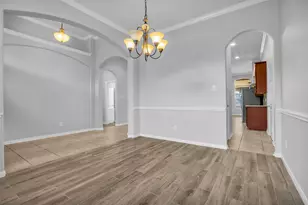 2512 Wynden Meadow Ln, Conroe, TX 77304 - Photo 11