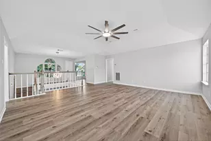 8010 Ashley Cir Dr N, Houston, TX 77071 - Photo 37
