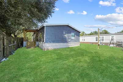 3614 College Street, Damon, TX 77430 - Photo 3