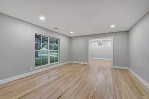 5318 Queensloch Dr, Houston, TX 77096 - Photo 11