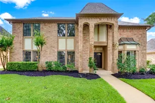 1022 Goldfinch Ave, Sugar Land, TX 77478 - Photo 3