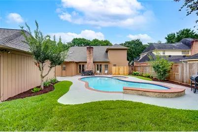 1022 Goldfinch Avenue, Sugar Land, TX 77478 - Photo 37