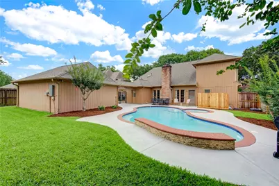1022 Goldfinch Avenue, Sugar Land, TX 77478 - Photo 41