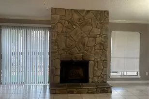 17401 Red Oak Dr, Houston, TX 77090 - Photo 3