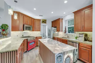 130 S Millport Cir, The Woodlands, TX 77382 - Photo 9