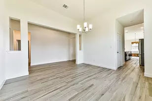 702 Campbell Dr, League City, TX 77573 - Photo 17