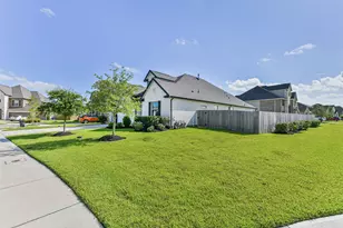 702 Campbell Dr, League City, TX 77573 - Photo 3