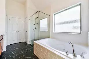 702 Campbell Dr, League City, TX 77573 - Photo 25