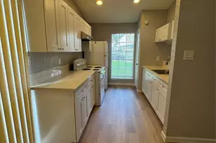 11217 Pender Ln, Houston, TX 77477 - Photo 5