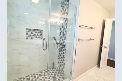 8002 Richmond Avenue, Houston, TX 77063 - Photo 25