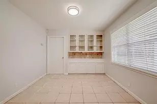 8002 Richmond Ave, Houston, TX 77063 - Photo 19